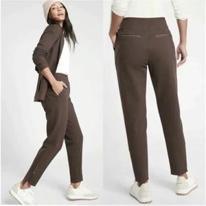 ATHLETA Venice Heathered Pintuck Pants Women’s size XL in Dark Brown Heather